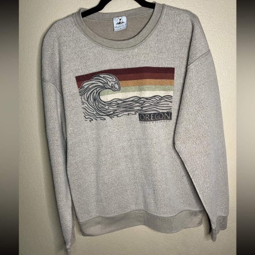 Prairie Mountain Oregon Beige Cozy Fall Sweater with Wave Design size large